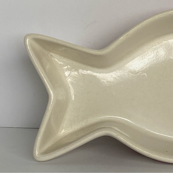 Cat Bowl Fish Shaped Ceramic “Pampered” White Pink. 8” Long Water Food Kitty - Picture 5 of 14